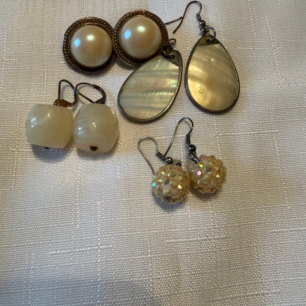 Vintage Earrings Lot 4 Pairs Faux Pearl Dangle Shell Snowball
